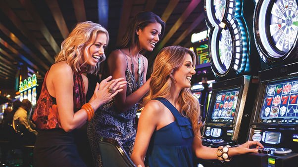Live casino dealer games available on phwin51 for Philippines members